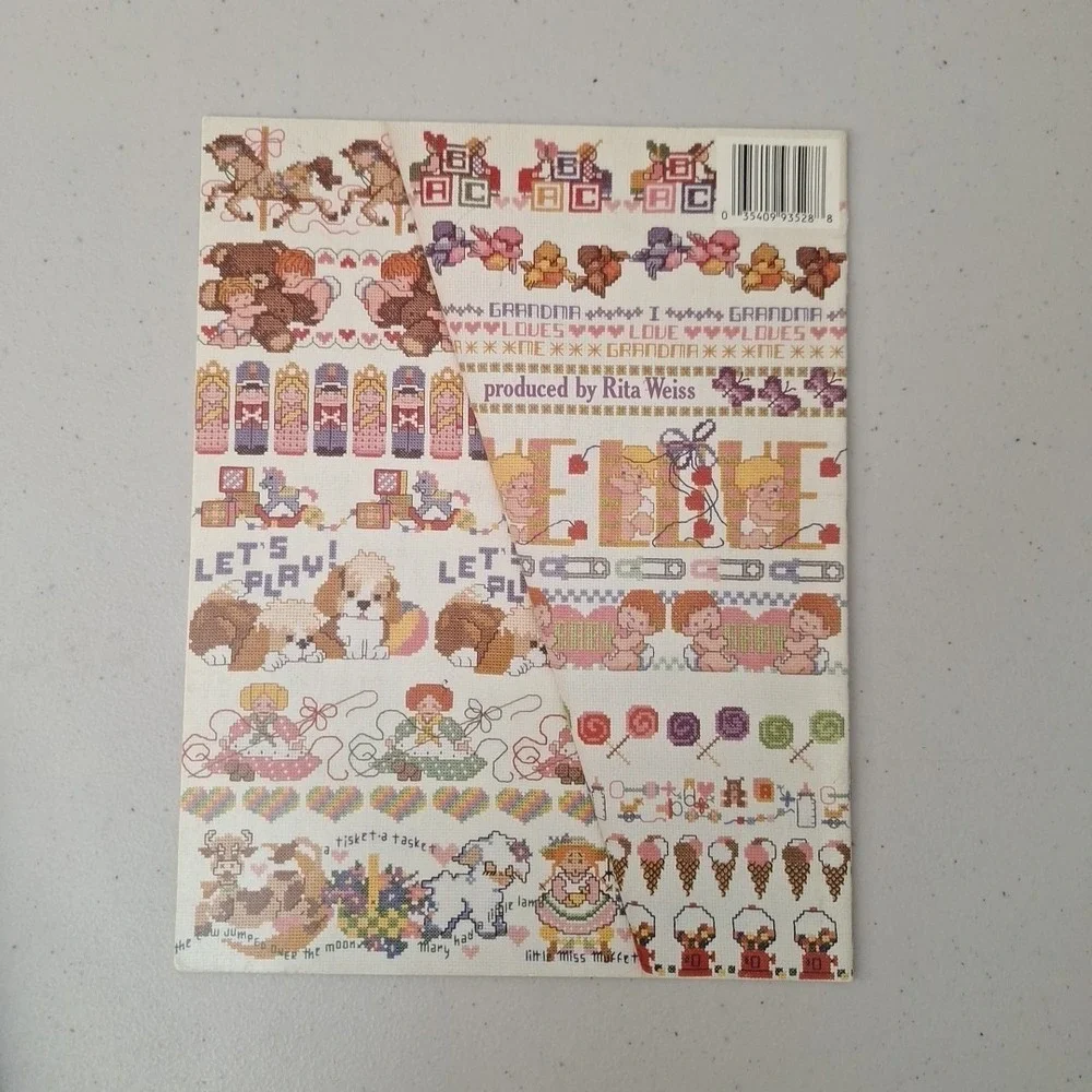 5 Design Books Stitchery Embroidery Cross Stitch, Vintage & Modern Series